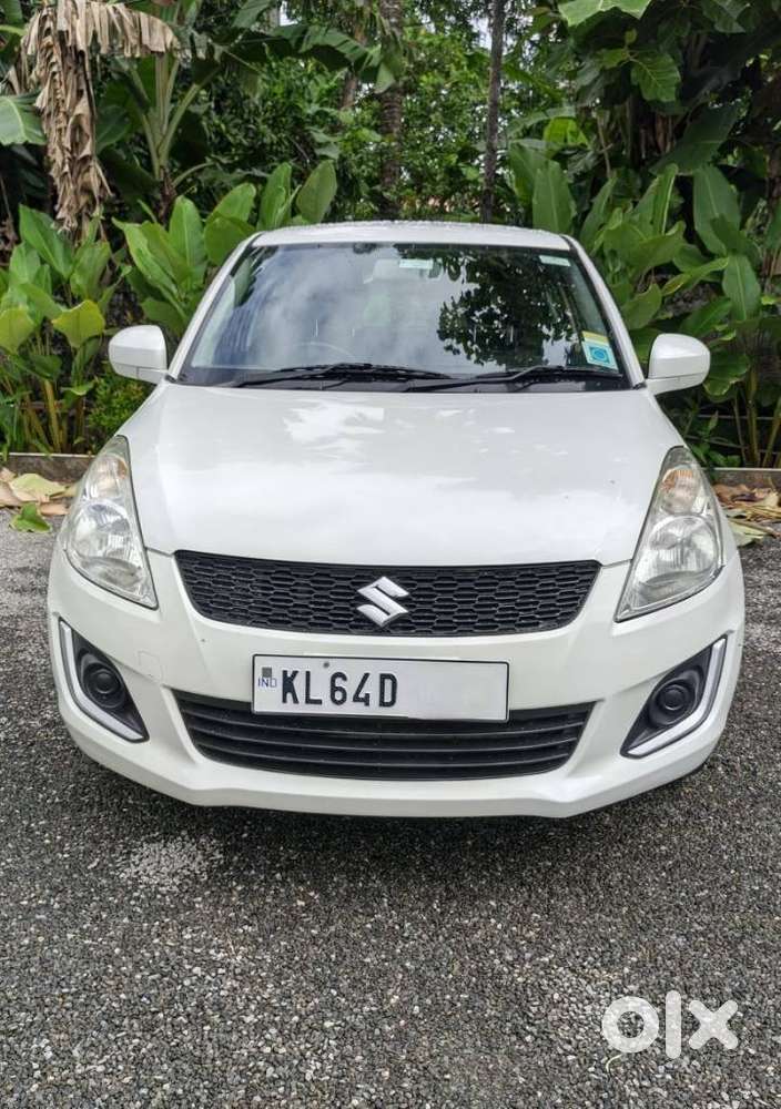 Maruti Suzuki Swift Lxi Option, 2015, Petrol