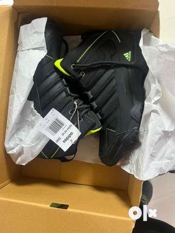 Adidas shoes xaphan mid best sale