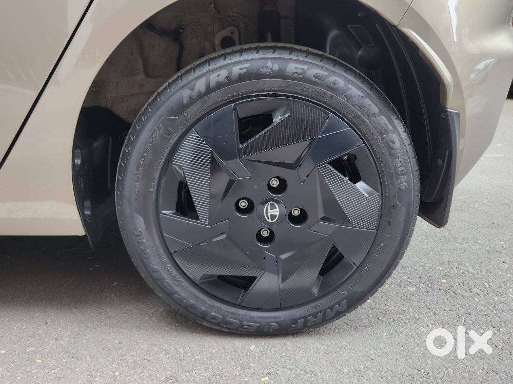 Tata Altroz Creative S, 2025, Petrol