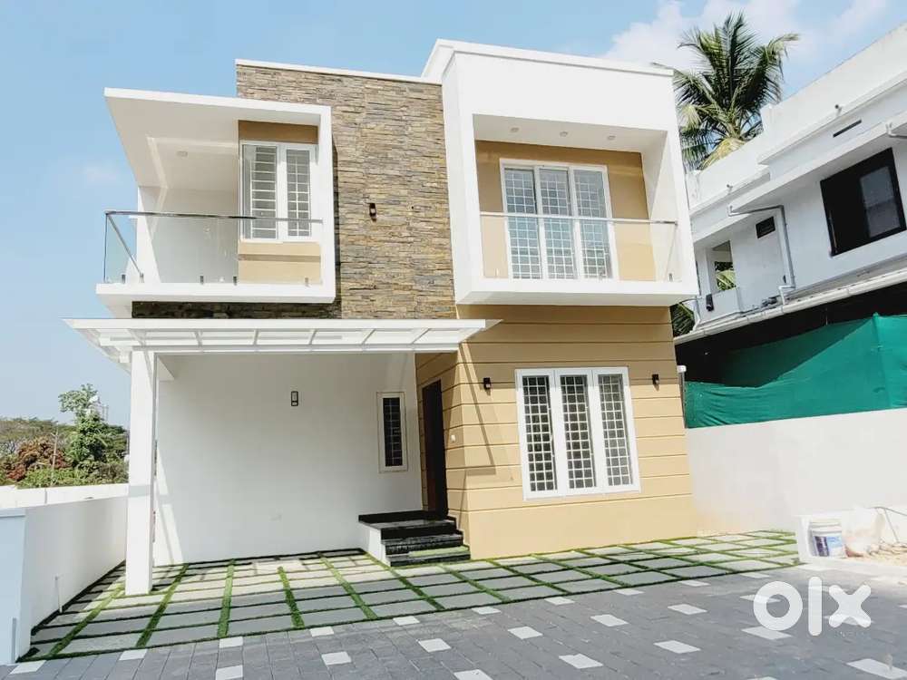 KAKKANAD padamugal 3 bhk new house near PALARIVATTOM EDAPPALLY KALOOR