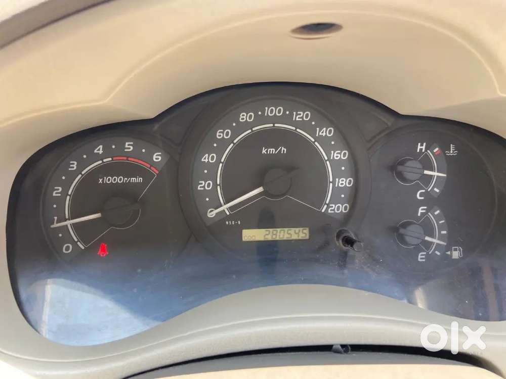 Toyota Innova 2011 Diesel 280545 Km Driven