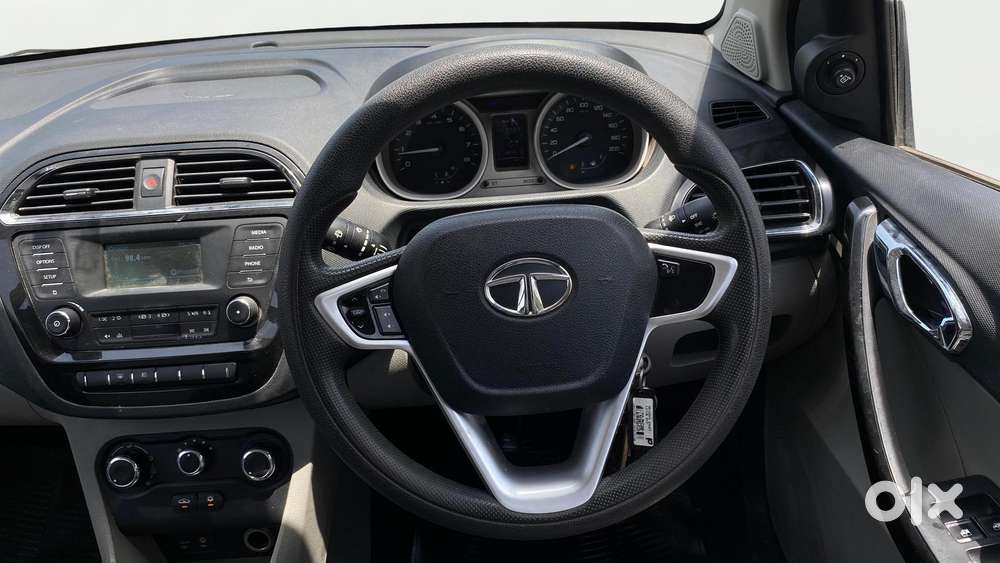 Tata Tiago 1.2 Revotron Xza, 2017, Petrol