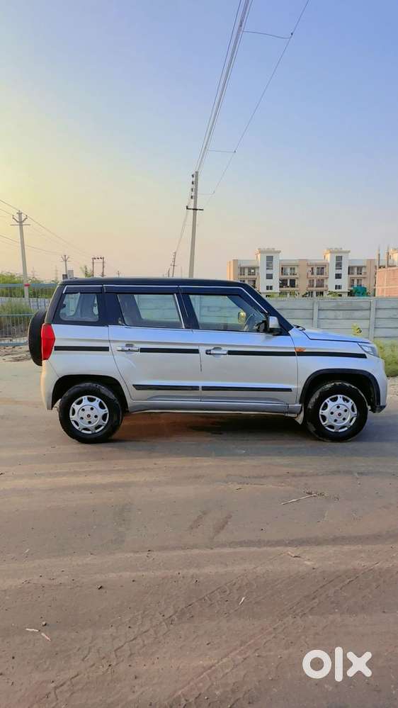 Mahindra Tuv 300 T4, 2017, Diesel