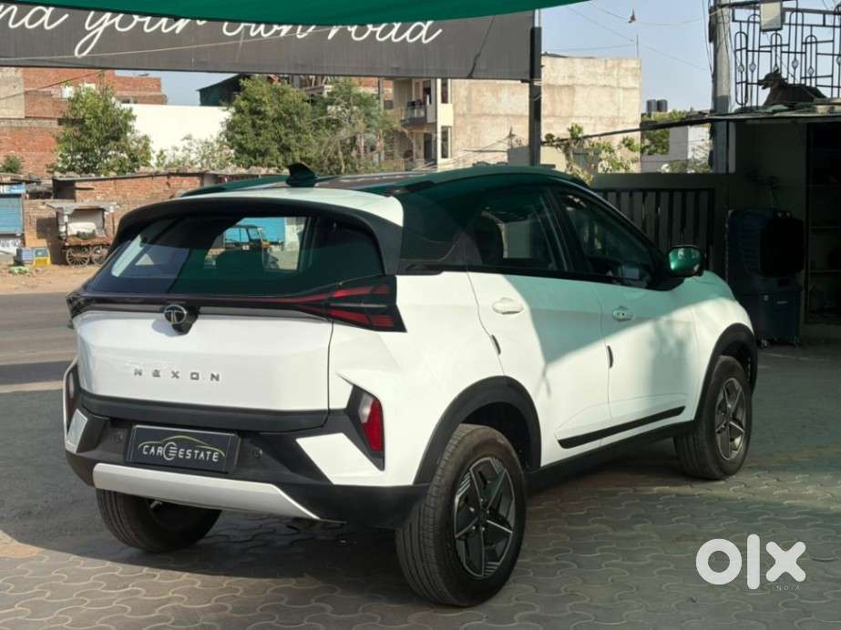 Tata Nexon Creative Plus S 1.2 Revotron Petrol 6 Mt, 2024, Petrol
