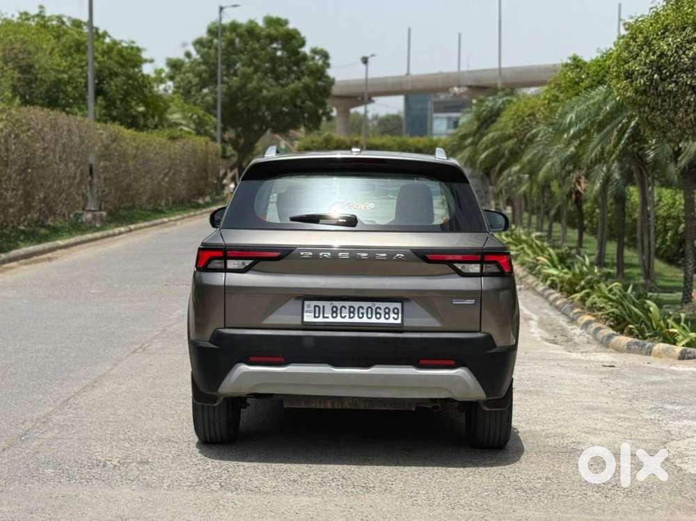 Maruti Suzuki Brezza 1.5 Zxi At Smart Hybrid, 2023, Petrol
