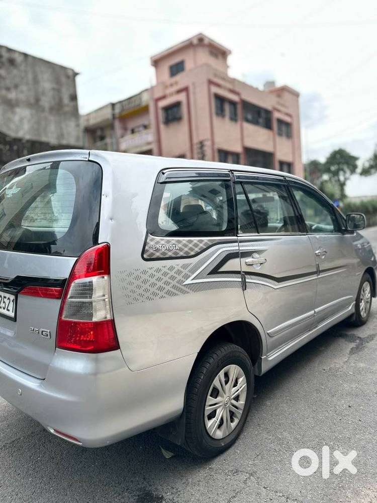 Toyota Innova 2.5 G (diesel) 8 Seater, 2015, Diesel
