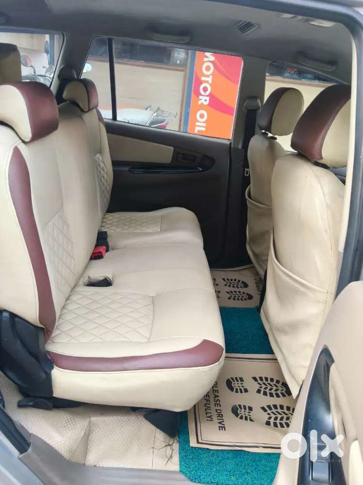 Toyota Innova 2016g