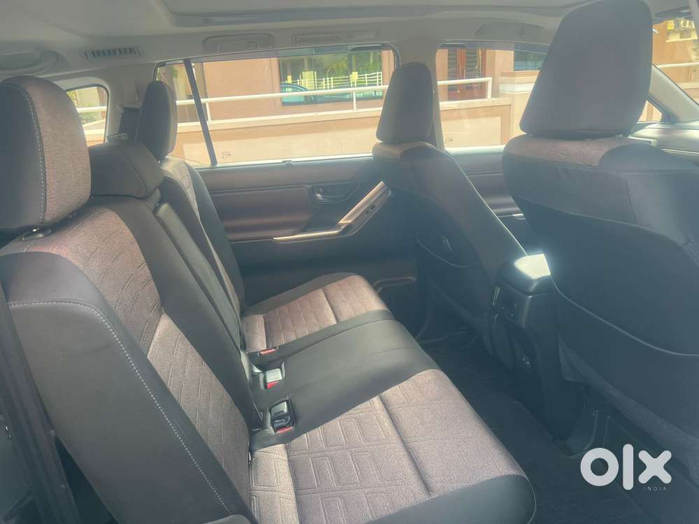 Toyota Innova Hycross 2.0 Vx (o) Hybrid 7 Str, 2024, Petrol