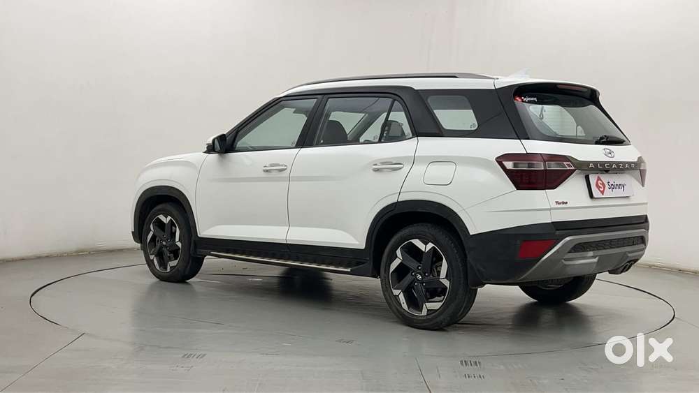 Hyundai Alcazar Platinum (o) 7 Str 1.5 Petrol Dct, 2023, Petrol