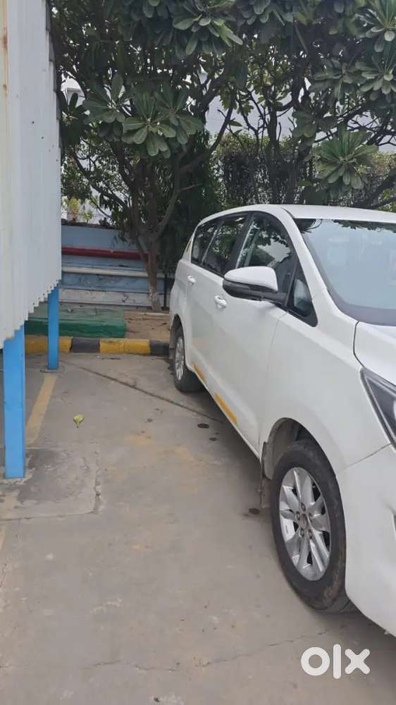 Innova Crysta 2020 Modal Bs6