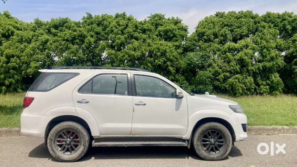 Toyota Fortuner 2012 Diesel Well Maintained