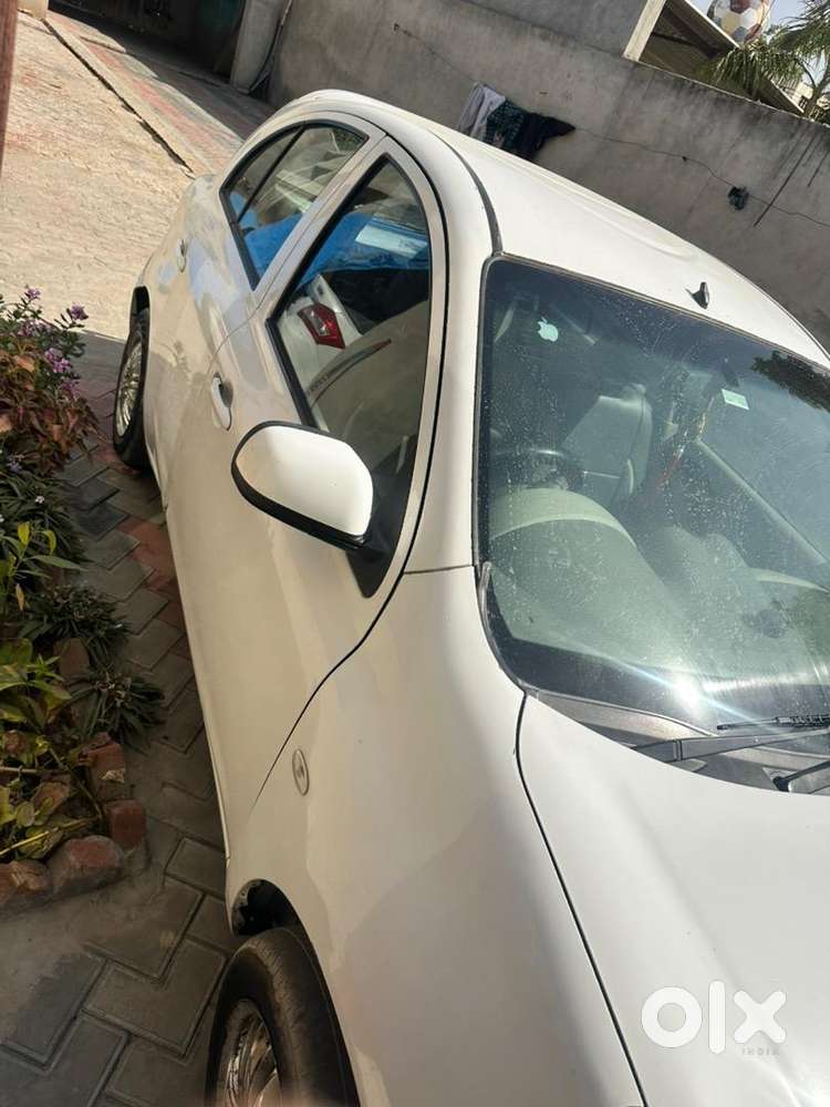 Nissan Diesel Manual 2011 Car R
