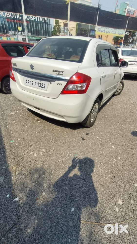 Maruti Suzuki Swift Dzire, 2013, Petrol