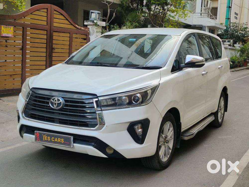 Toyota Innova Crysta 2.8z Automatic, 2017, Diesel