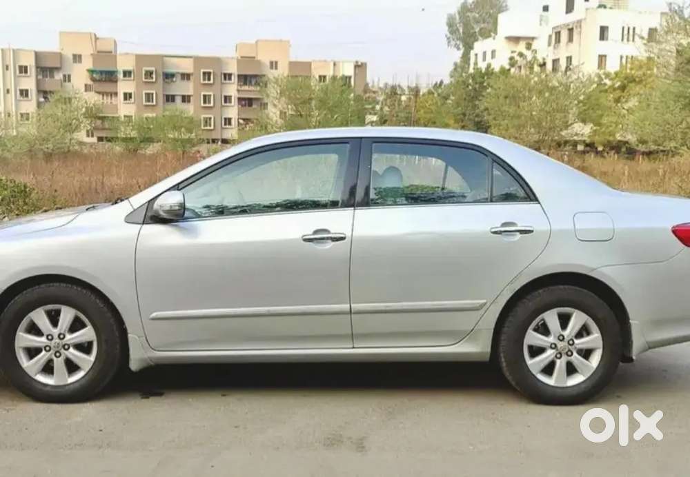 Toyota Corolla Altis 1.8g Petrol/cng