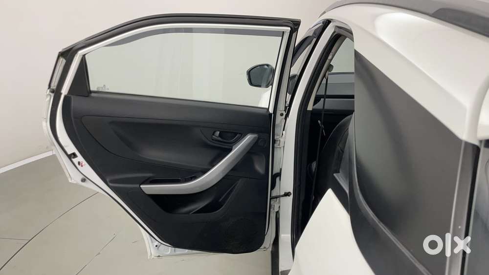 Tata Nexon 1.2 Revotron Xm, 2022, Petrol