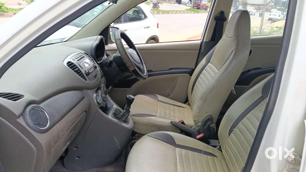 Hyundai I10 Sportz, 2014, Petrol