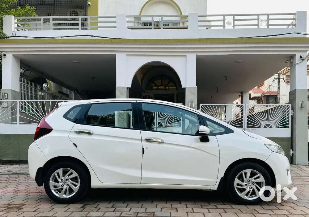 Honda Jazz Automatic Less Driven 2015 Model Lady Doctor Driven