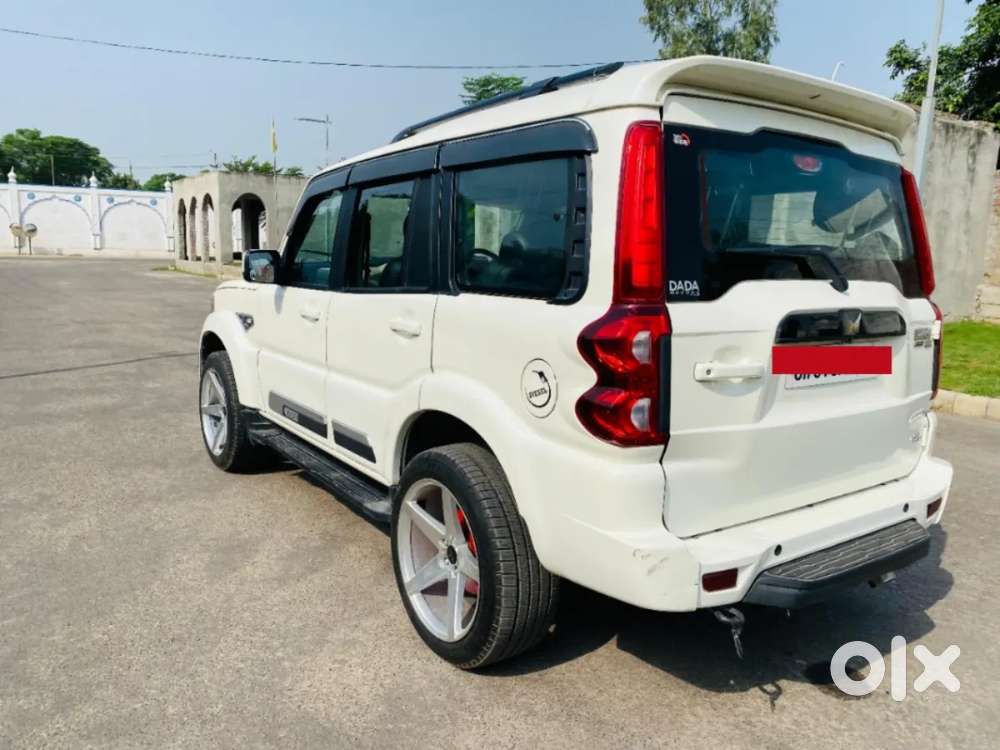 Mahindra Scorpio Classic, 2023, Diesel
