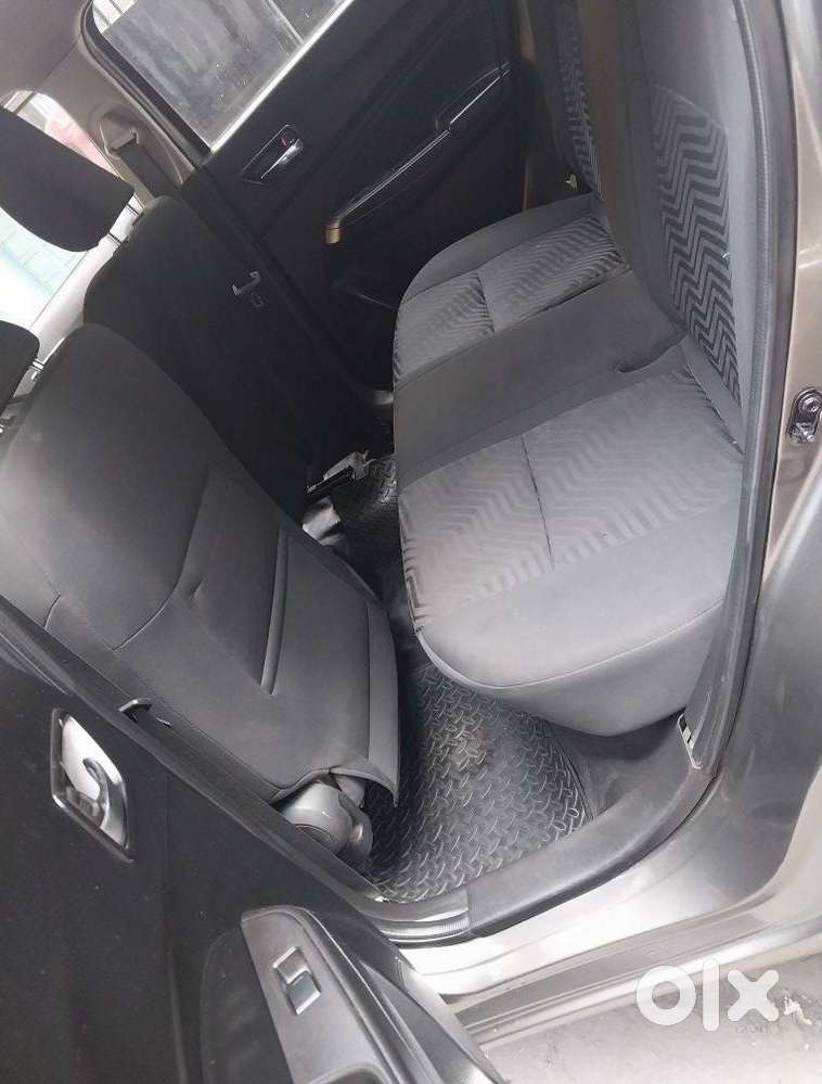 Maruti Suzuki Swift Vxi 1.2 Abs Bs-iv, 2019, Petrol