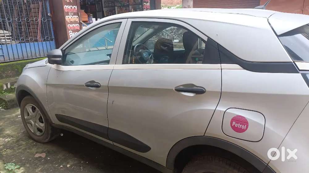 Tata Nexon Revotron 2019 Petrol Manual