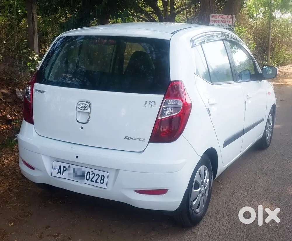 Hyundai I10 2012 Cng & Hybrids Well Maintained