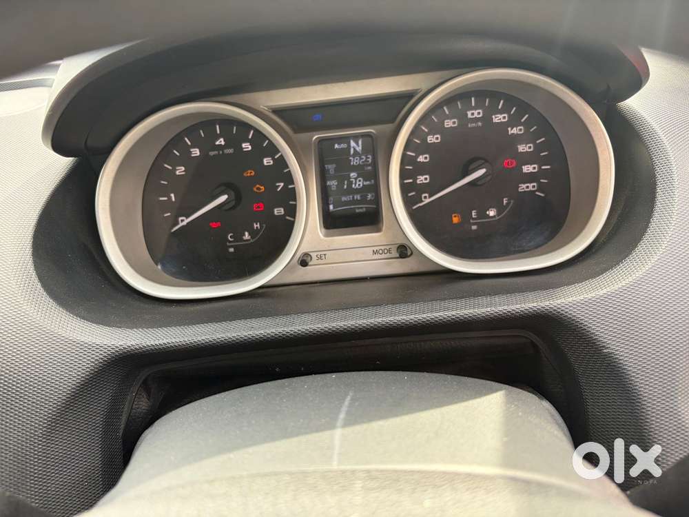 Tata Tiago 1.2 Revotron Xza, 2018, Petrol