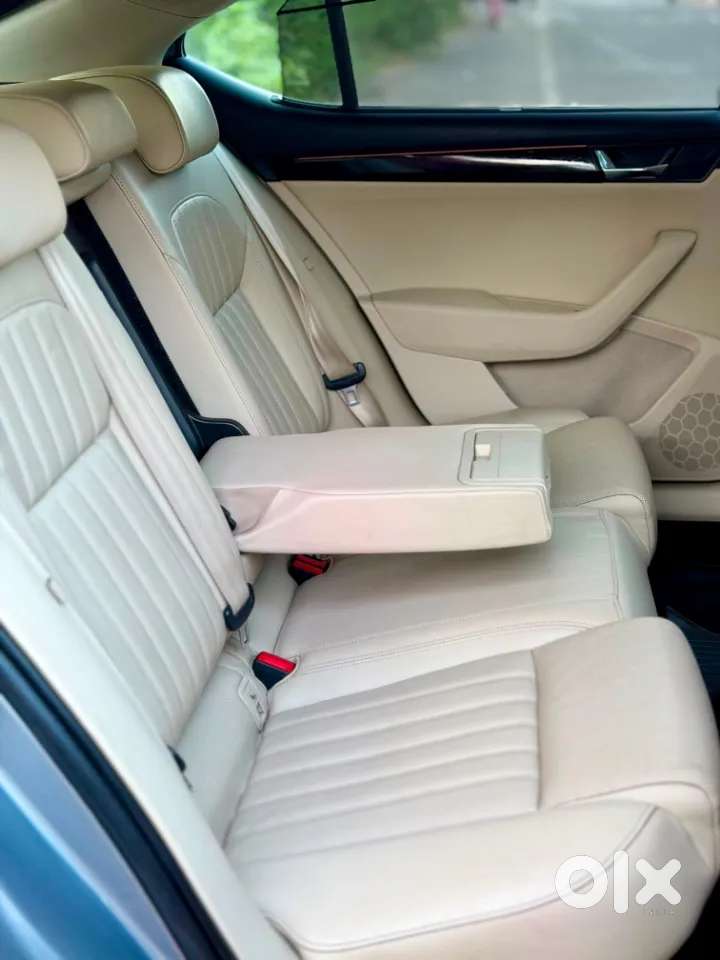 Skoda Superb 2.0 L&k Tsi At, 2020, Petrol