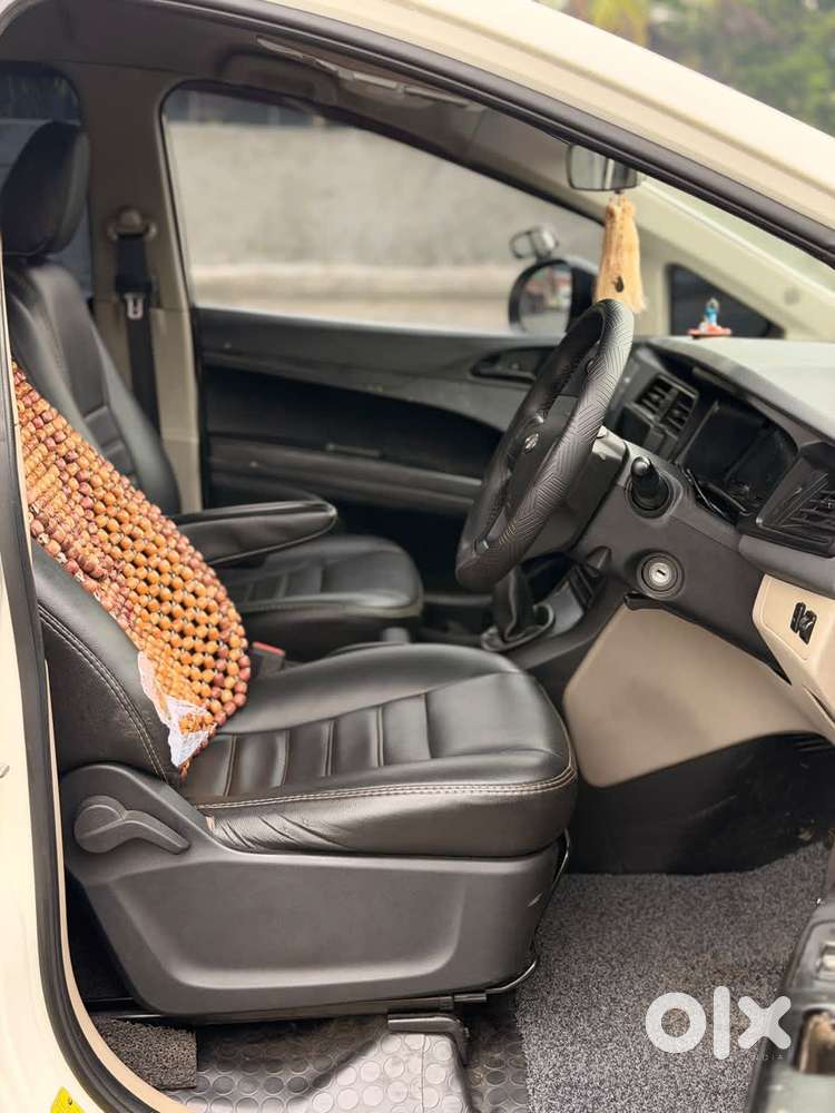 Mahindra Marazzo M2, 2019, Diesel