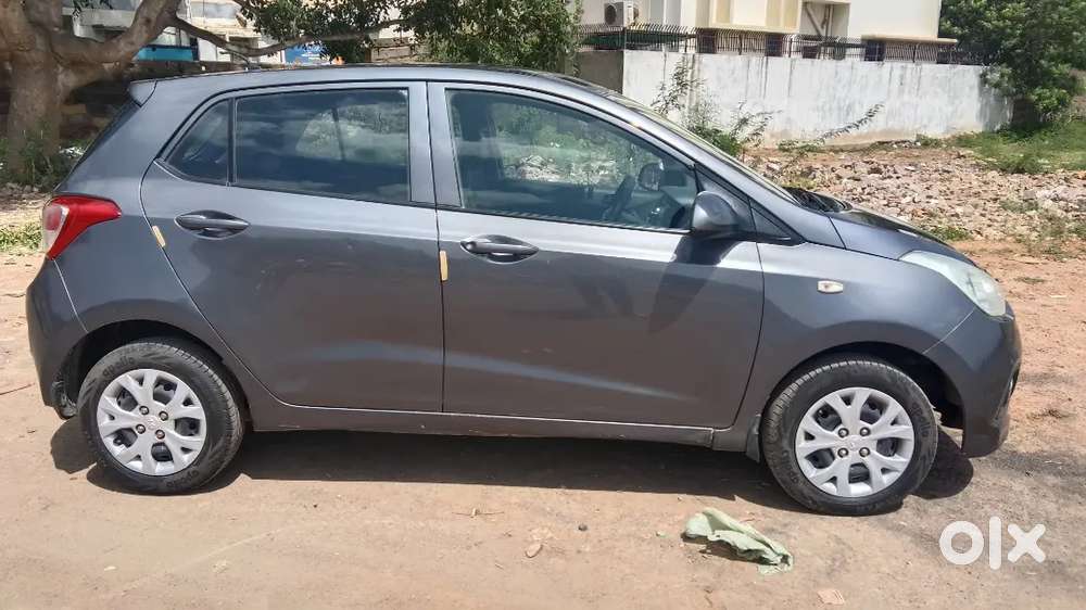 Hyundai Grand I10 Petrol Manual 2013