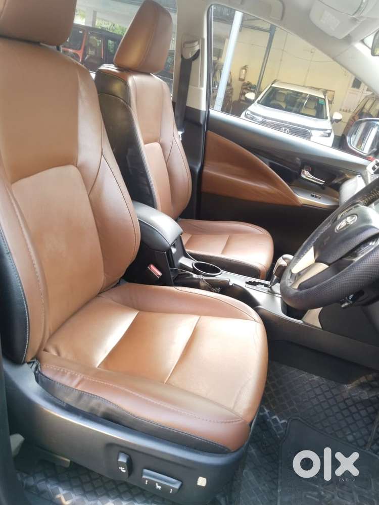 Toyota Innova Crysta 2.8z Automatic, 2016, Diesel