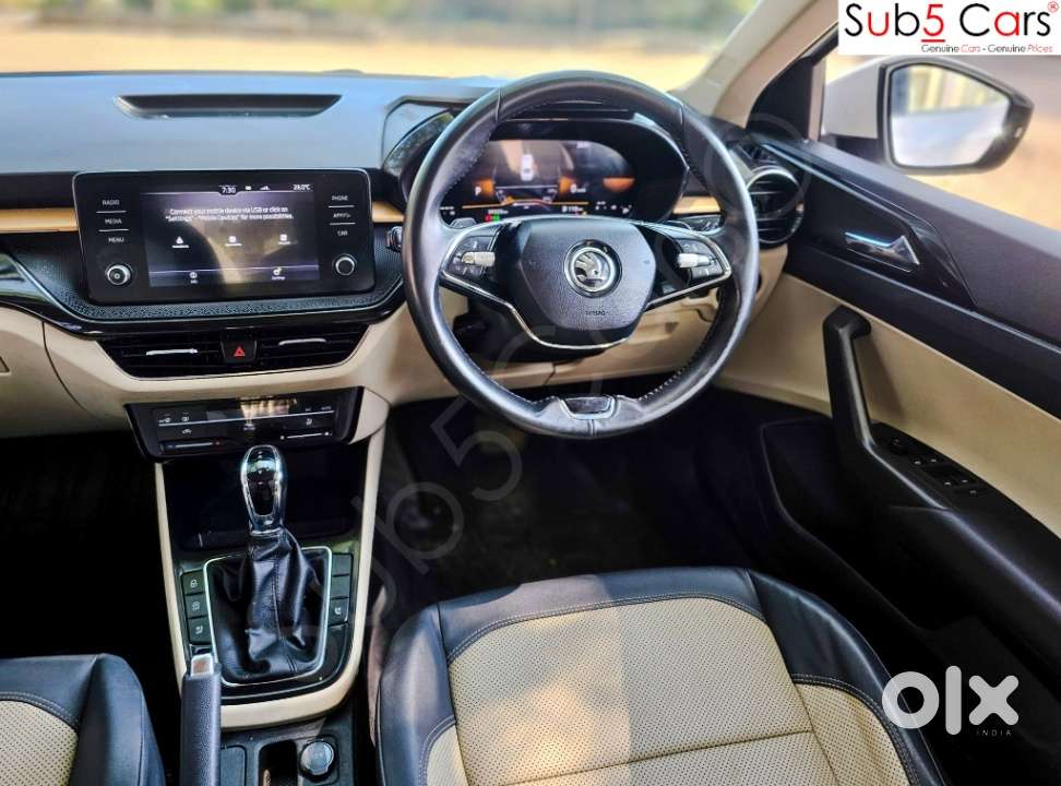 Skoda Slavia 1.0 Tsi Style At, 2023, Petrol