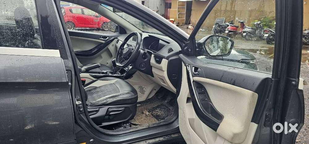 Tata Nexon 1.2 Revotron Xz Plus, 2022, Petrol