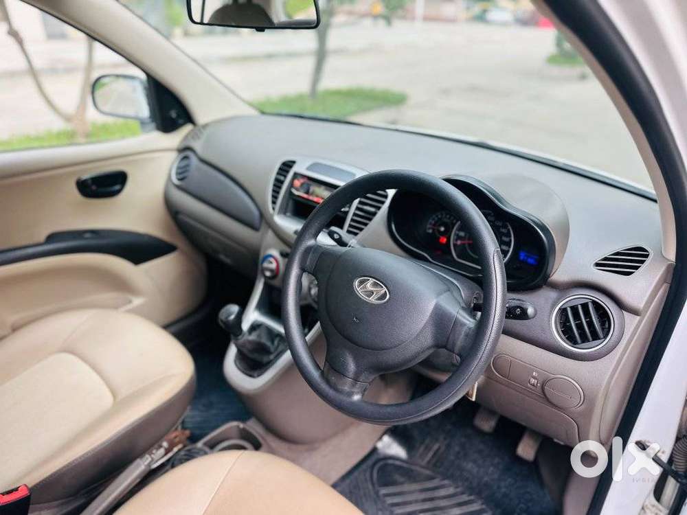 Hyundai I10 Magna O, 2016, Petrol