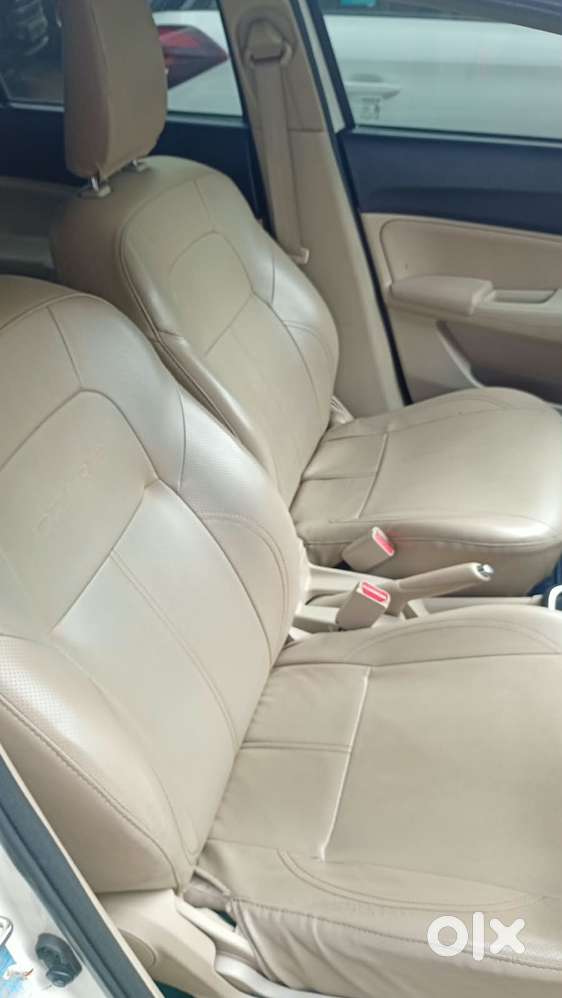 Maruti Suzuki Dzire 1.2 Vxi Amt, 2019, Petrol