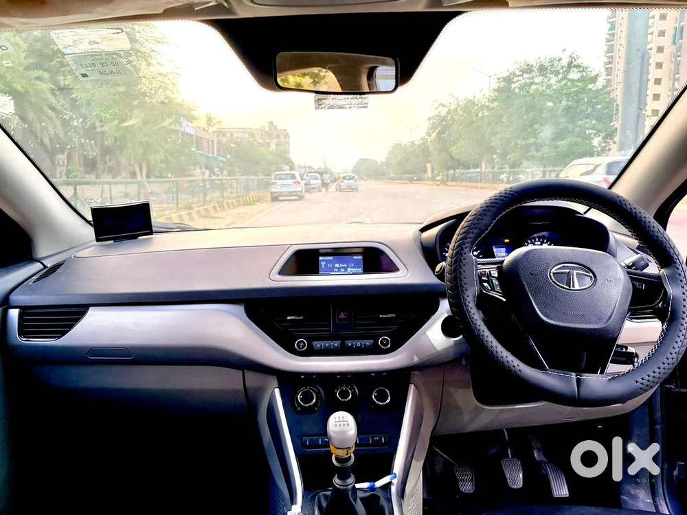 Tata Nexon 1.2 Revotron Xm (s), 2018, Petrol