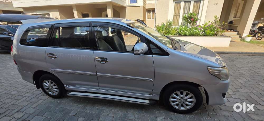 Toyota Innova 2.5 V 7 Str, 2013, Diesel