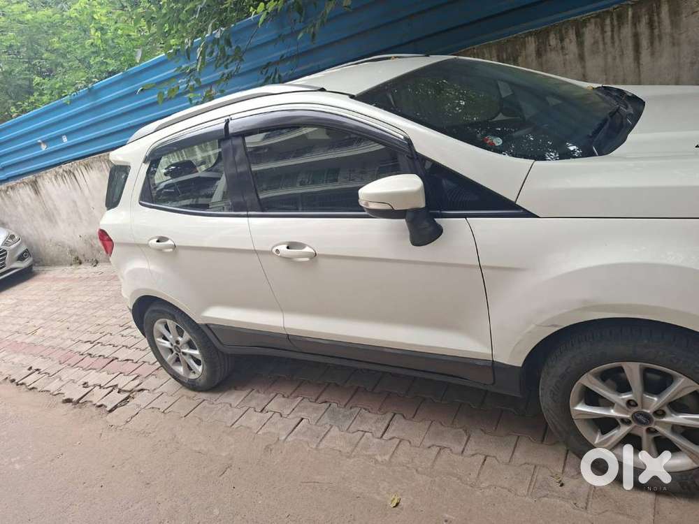 2018 Petrol Ford Eco Sport 79k Km