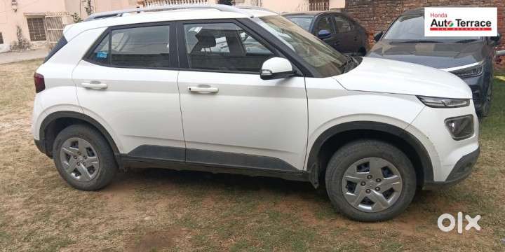 Hyundai Venue 1.5 Crdi S Plus, 2022, Petrol