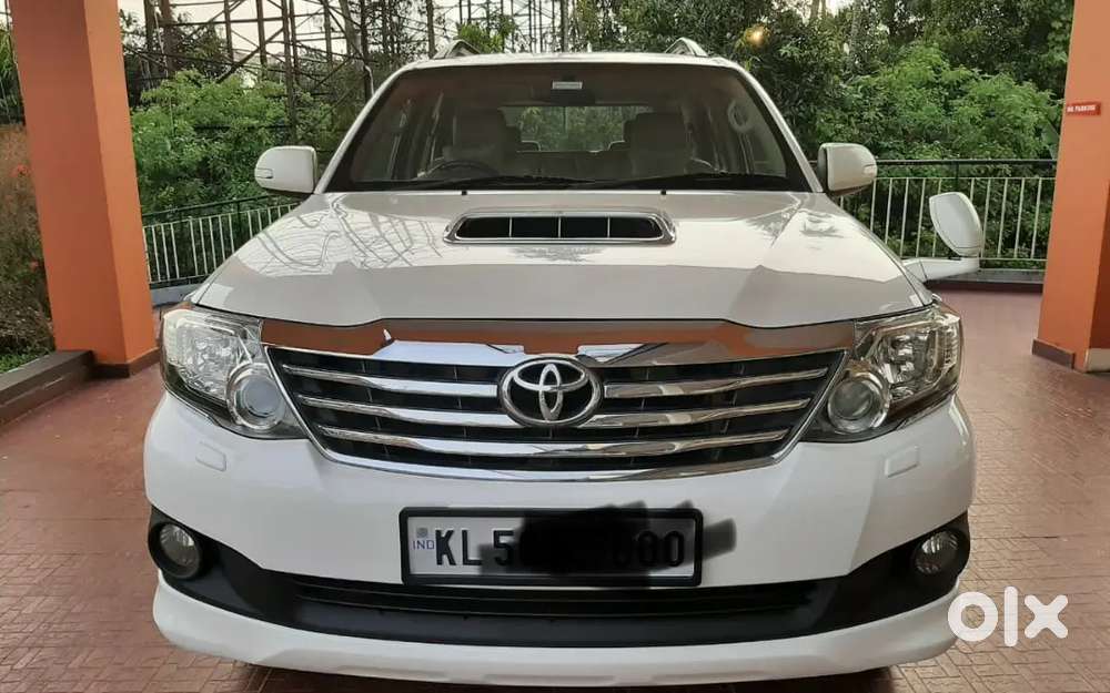 Toyota Fortuner 2012
