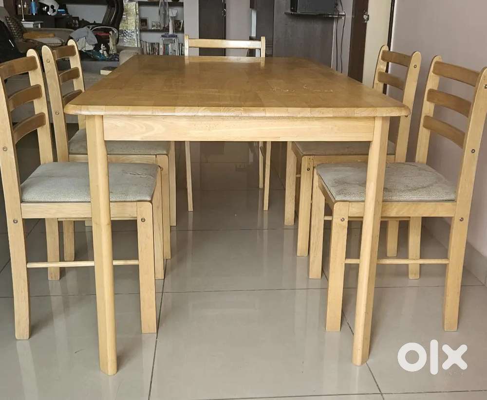 6 seater dining table with 5 chairs