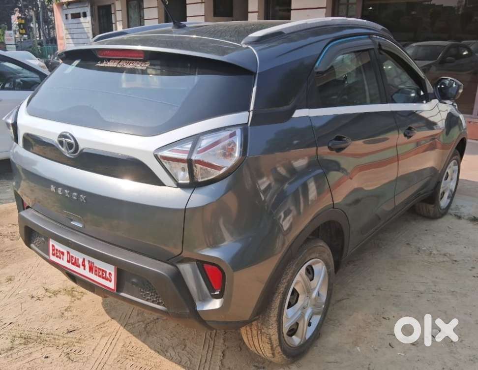 Tata Nexon 1.2 Revotron Xm (s), 2022, Petrol