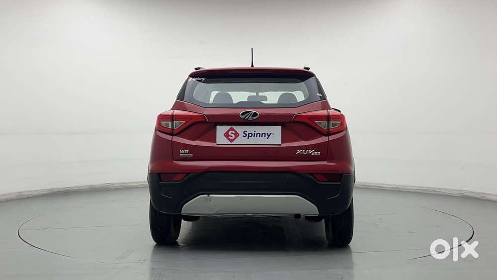 Mahindra Xuv300 1.2 W6 Amt Petrol, 2021, Petrol