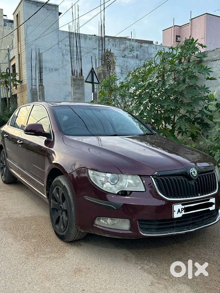 Skoda Superb 2011 2.0 Tdi Automatic