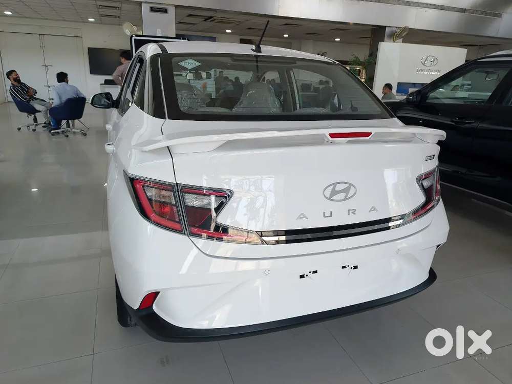New Hyundai Aura Car H Showroom Se Kam Se Kam Down Payment Par