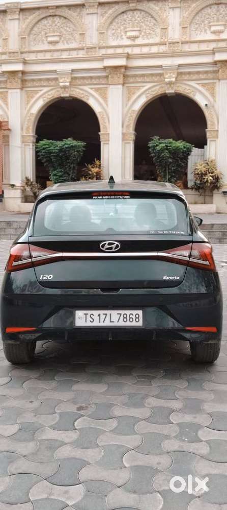 Hyundai I20 Sportz 1.2 Ivt, 2023, Petrol