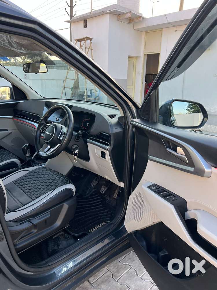 Kia Carens 1.5 Prestige 7 Str, 2023, Petrol