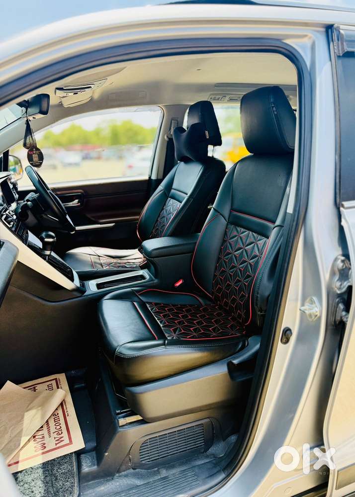 Toyota Innova Hycross 2.0 Vx Hybrid 7 Str, 2023, Petrol