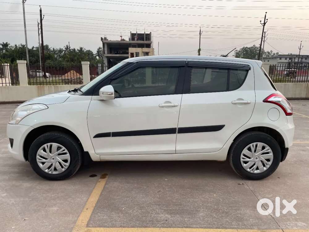 Maruti Suzuki Swift Vxi, 2013, Petrol