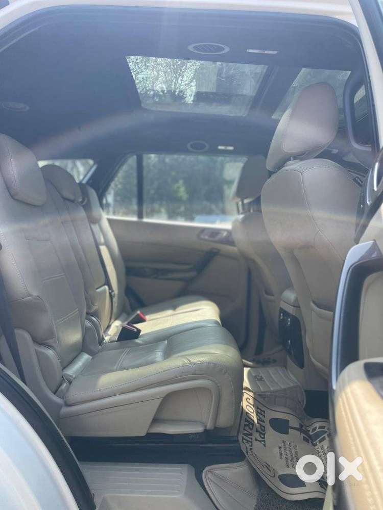 Ford Endeavour 3.2 Titanium At 4x4, 2017, Diesel